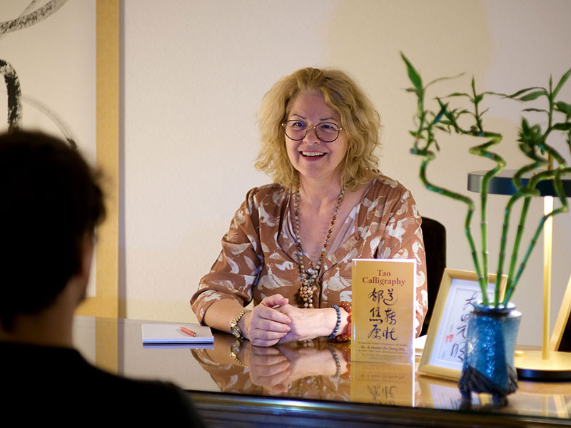 cConsultations - Dolorès Francey DuHanMin